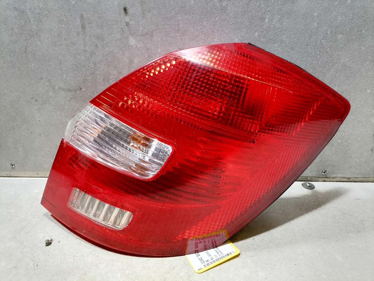 Skoda Fabia 2 5J original R&uuml;cklicht R&uuml;ckleuchte Schlussleuchte rechts Bj.2010